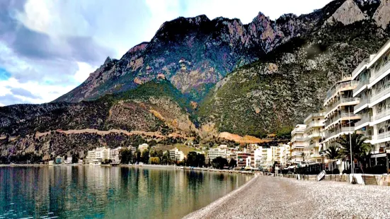 Loutraki Beach