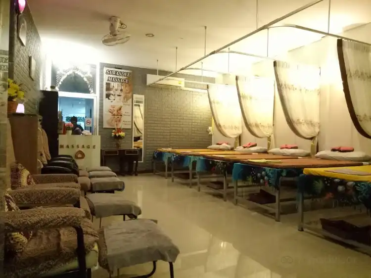 Các khách sạn gần Sawasdee Massage and Spa