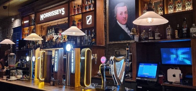 Morrisseys Irish Pub