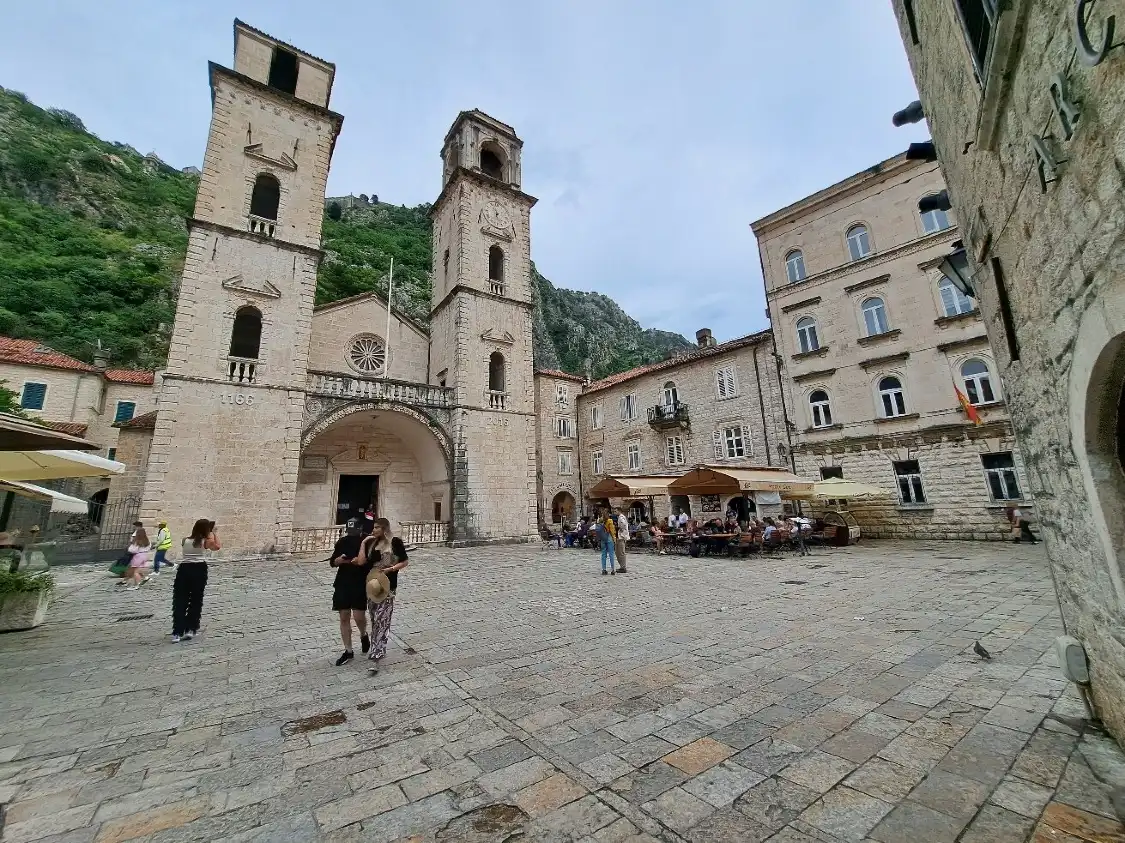 Hotels near Saint Tryphon's Cathedral