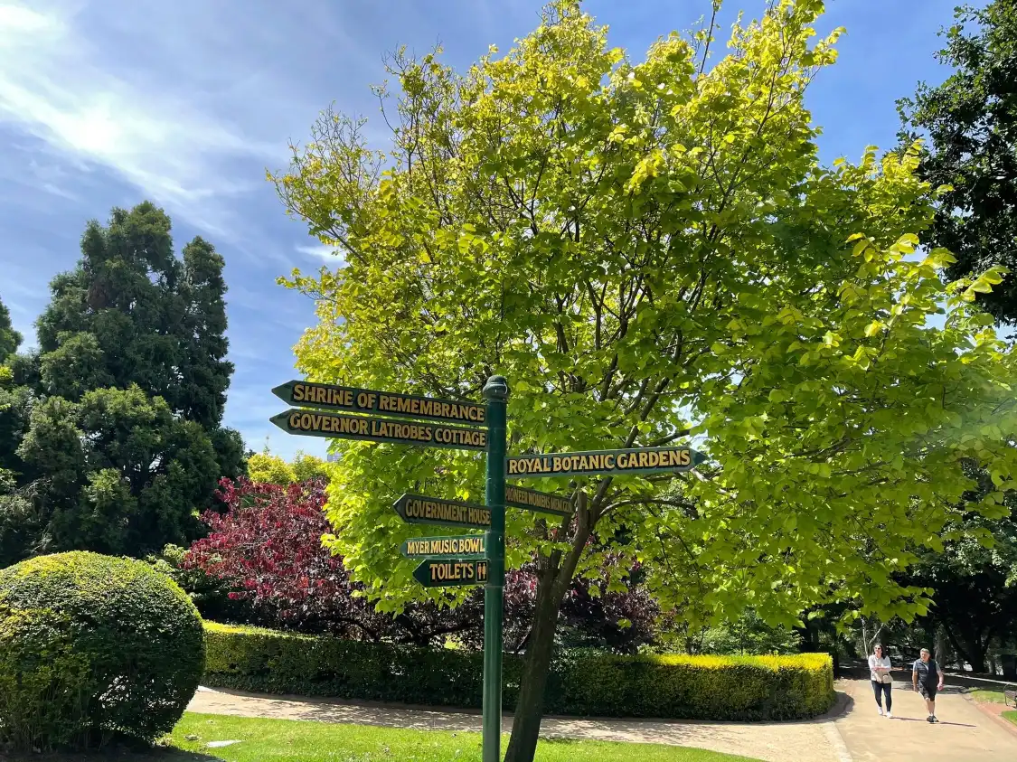Hotels near Pioneer Women's Memorial Garden