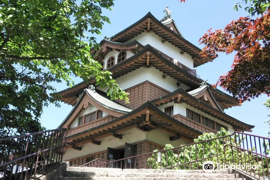 Takashimajō Castle Ruins