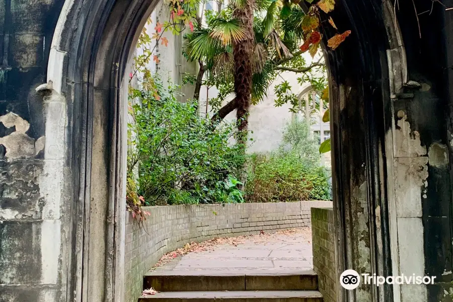 St Dunstan in the East Church Garden