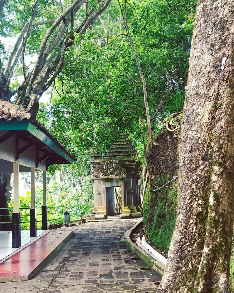 Hotel dekat Swalayan Mahkota Kranggan