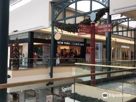 The Shoppes at Buckland Hills