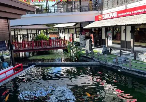 J-パーク 日本村 シーラチャ周辺のホテル