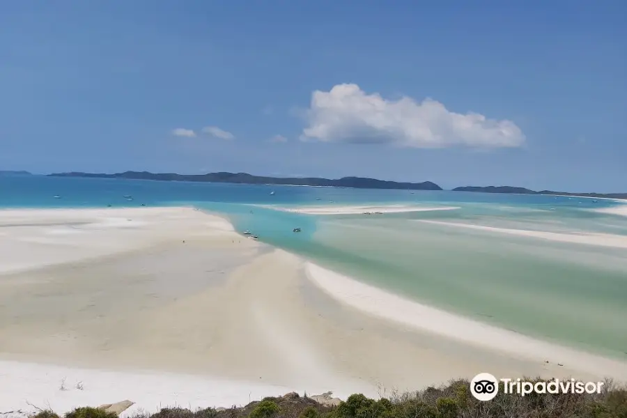 Whitsunday Island Adventure Cruise