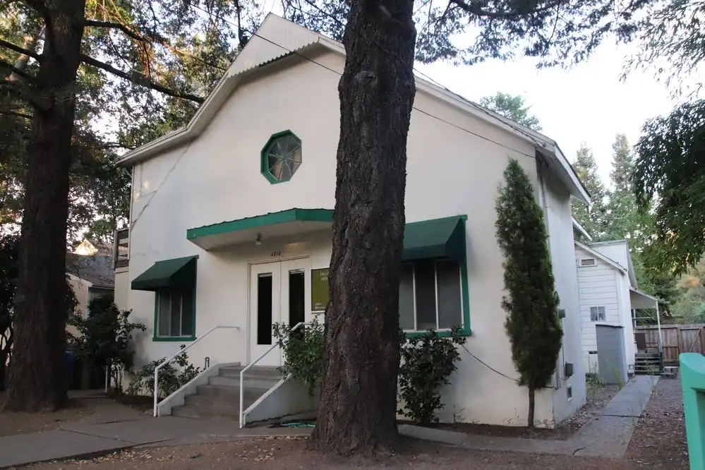 Hotels near First Baptist Church