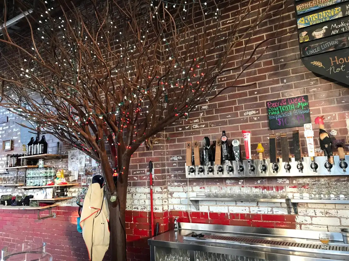 Hotels near Dry Ground Brewing Company
