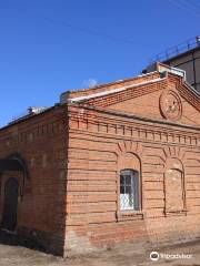 The Building of an Old Barn