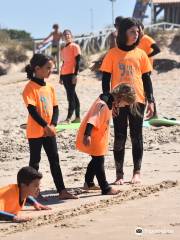 9 PIES | Escuela de surf en El Palmar - Cádiz