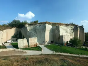 Bolyki Pincészet and Vineyards