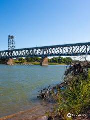 Meridian Bridge