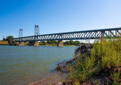 Meridian Bridge