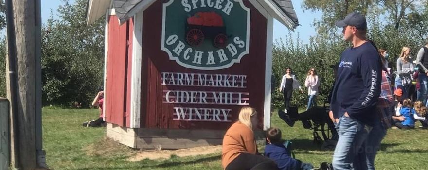 Spicer Orchards Farm Market, Cider Mill, Fudge, Bakery