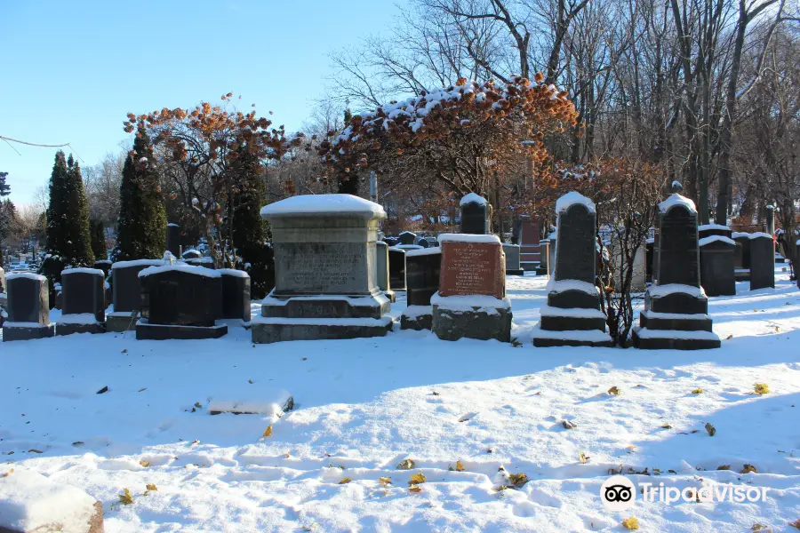 Mont (Mount) Royal Cemetery