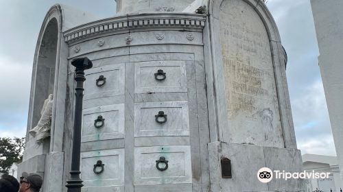 Lafayette Cemetery No. 1