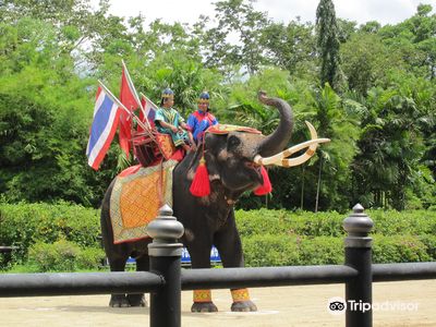Samphran Elephant Ground And Zoo