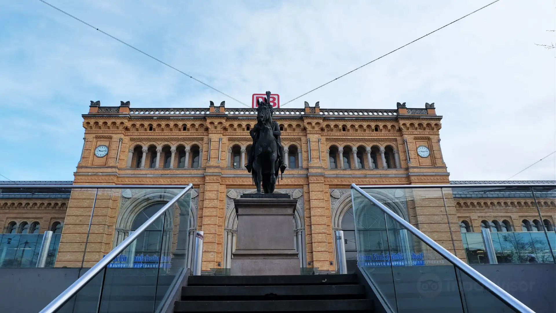 鄰近Monument to Ernest Augustus的酒店
