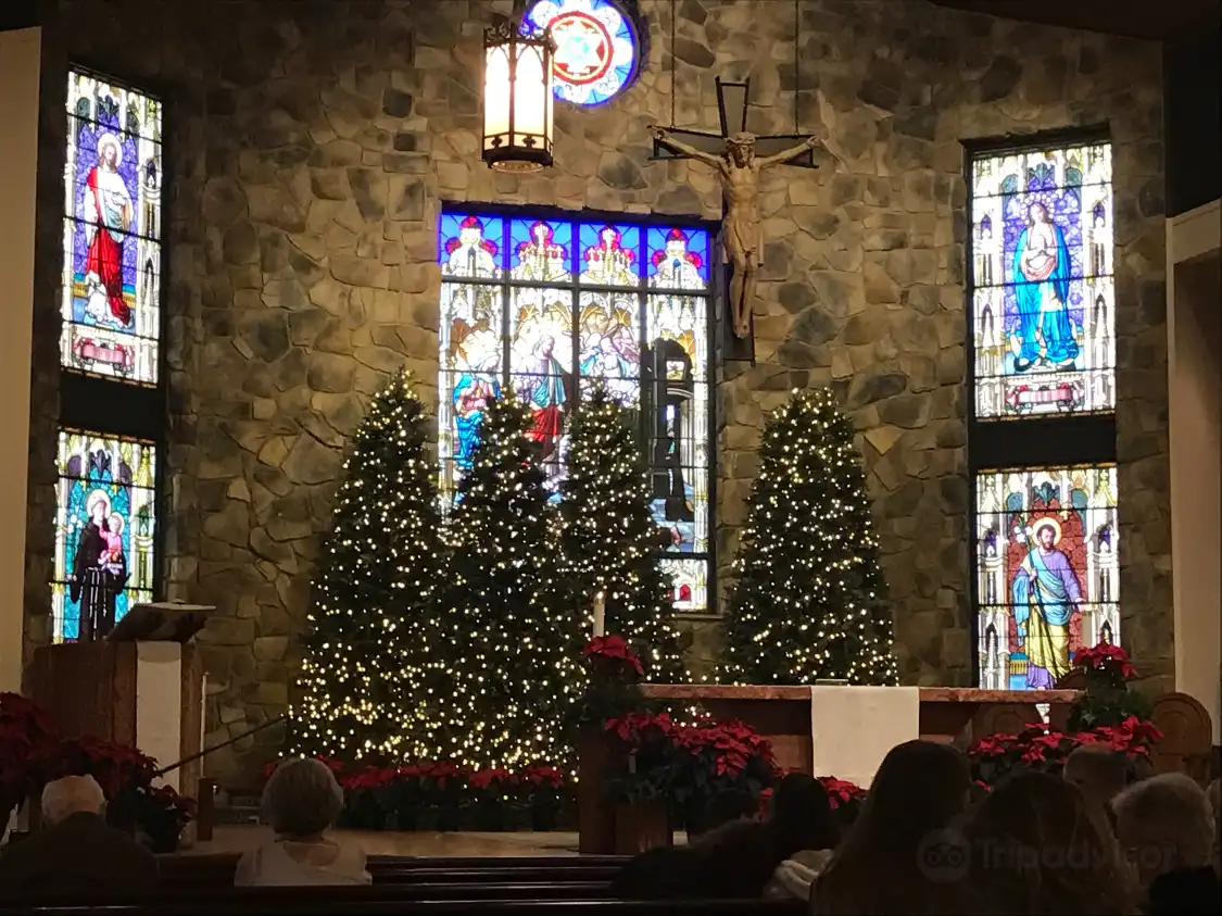 Saint Francis Catholic Church附近的飯店