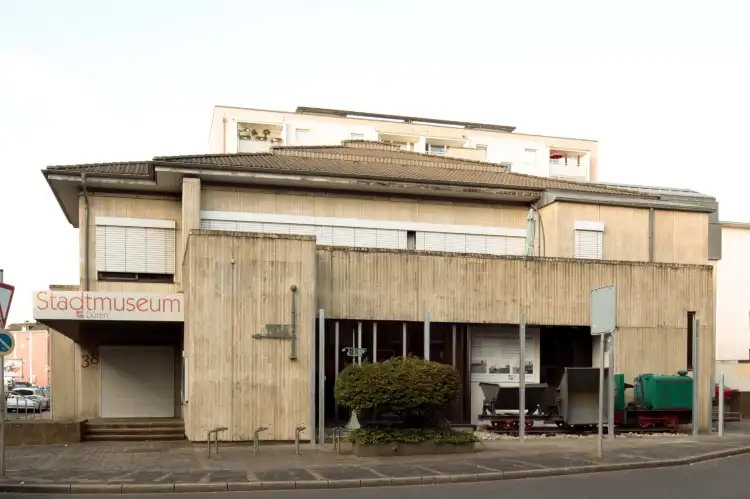 Hotels near Stadtmuseum Duren