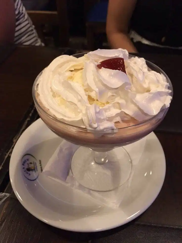 Agua Doce Cachacaria附近的飯店