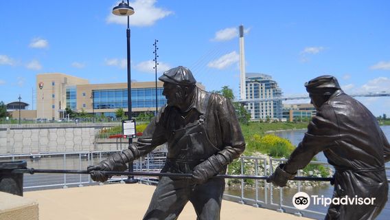 Lewis & Clark Landing at The RiverFront