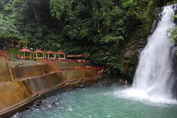 Hotel di Kota Gingoog