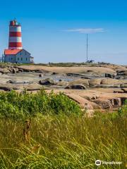 Phare de Pointe-des-Monts