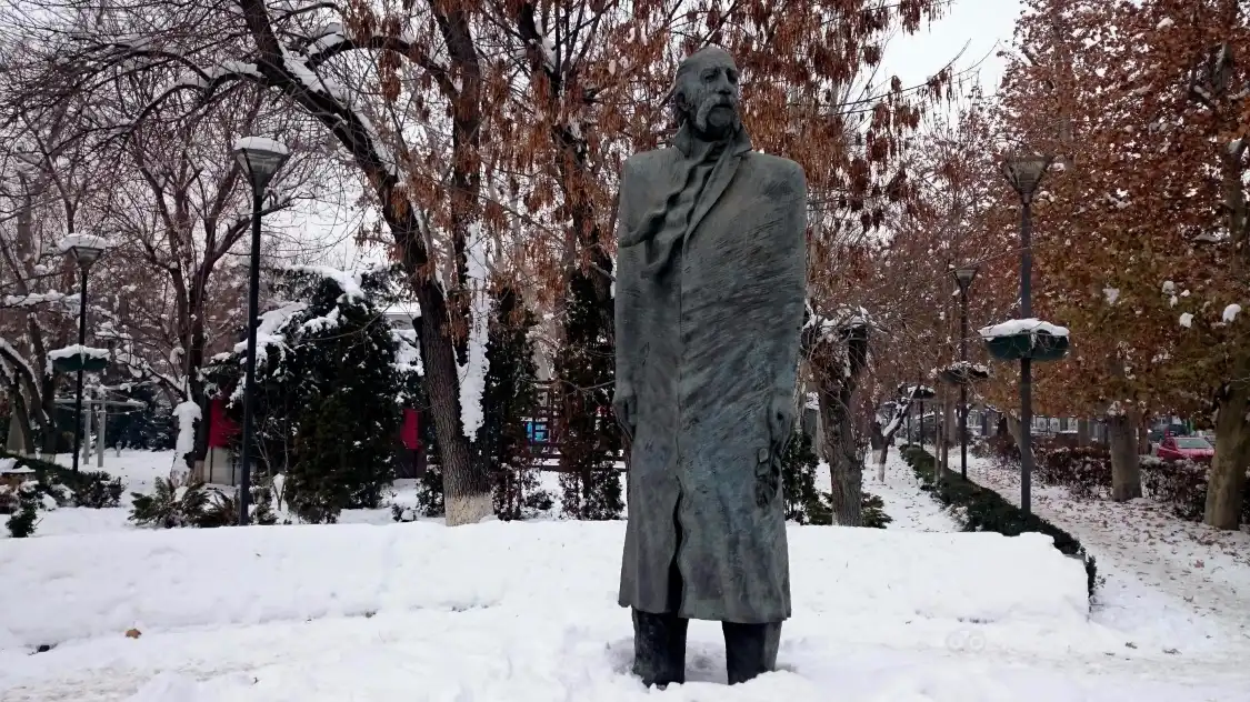 Hotel in zona Monument to William Saroyan