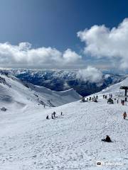 紐西蘭滑雪公司