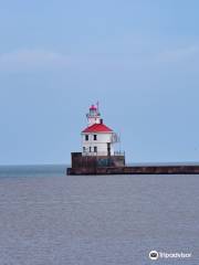 Superior Entry Lighthouse