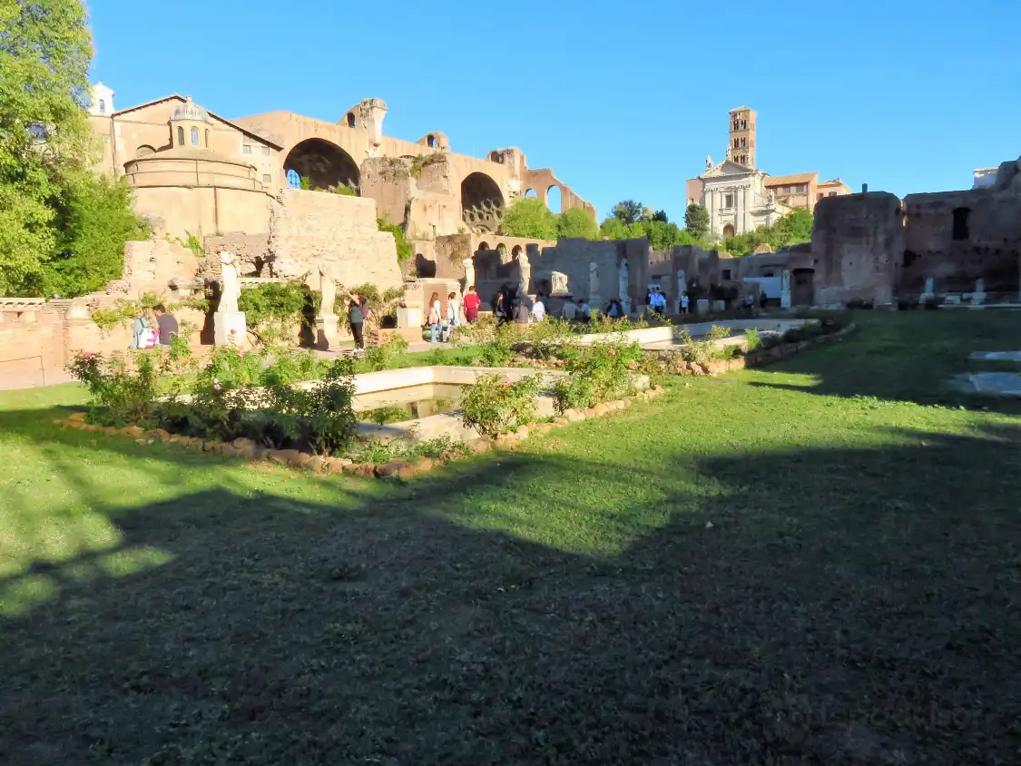 Hotel in zona Casa delle Vestali