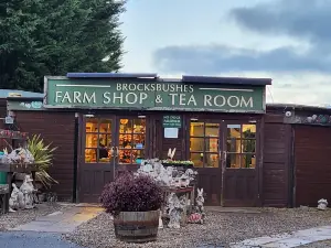 Brocksbushes Farm Shop, Tea Rooms & PYO