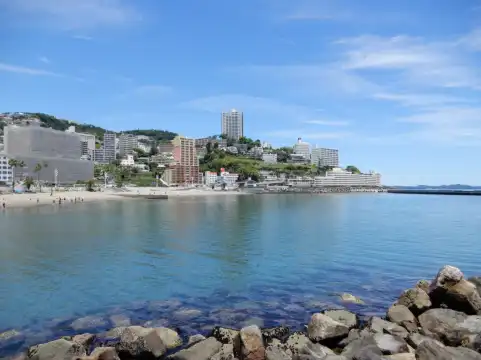 鄰近熱海陽光海灘的酒店