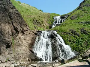 Nanatsutaki Falls