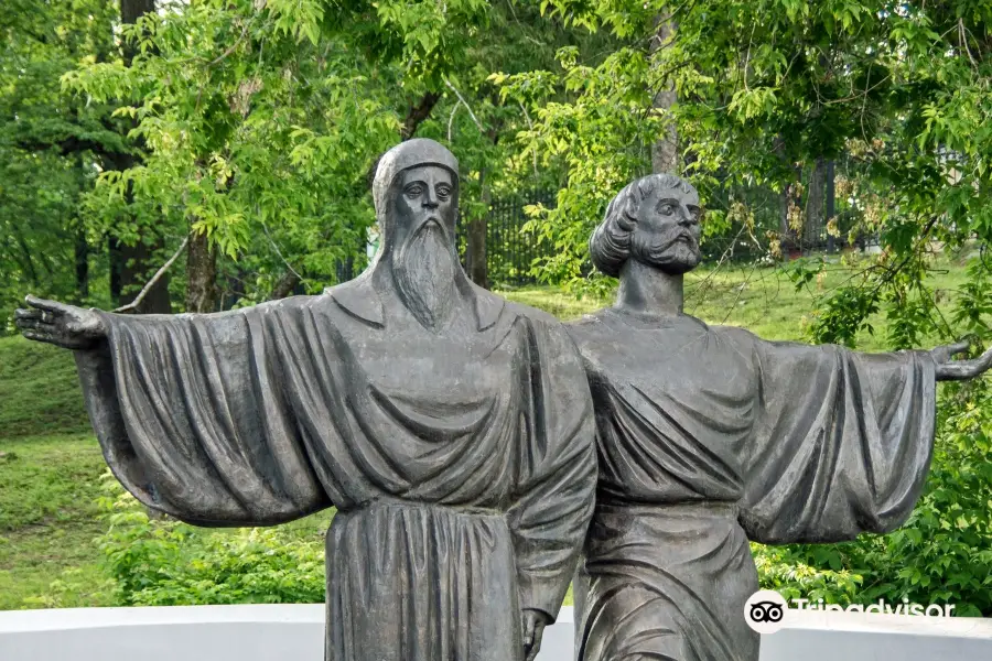 Памятник основателям Череповца - инокам Феодосию и Афанасию