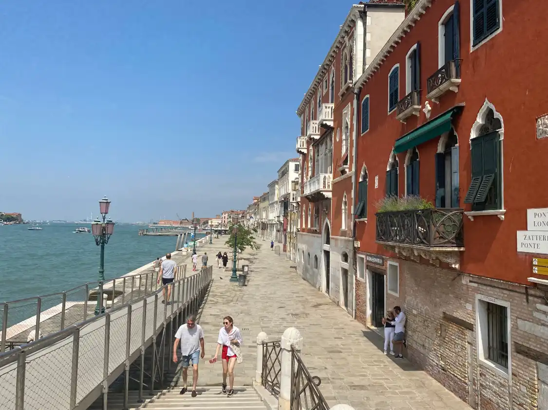 Hotel in zona Fondamenta Zattere