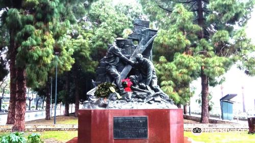 Monument to Russian Sailors, Heroes of Mercy and Self-Sacrifice