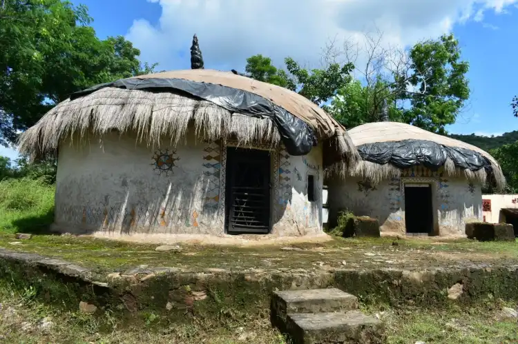 Các khách sạn gần Shilpgram