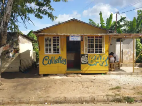 Collette's Bar