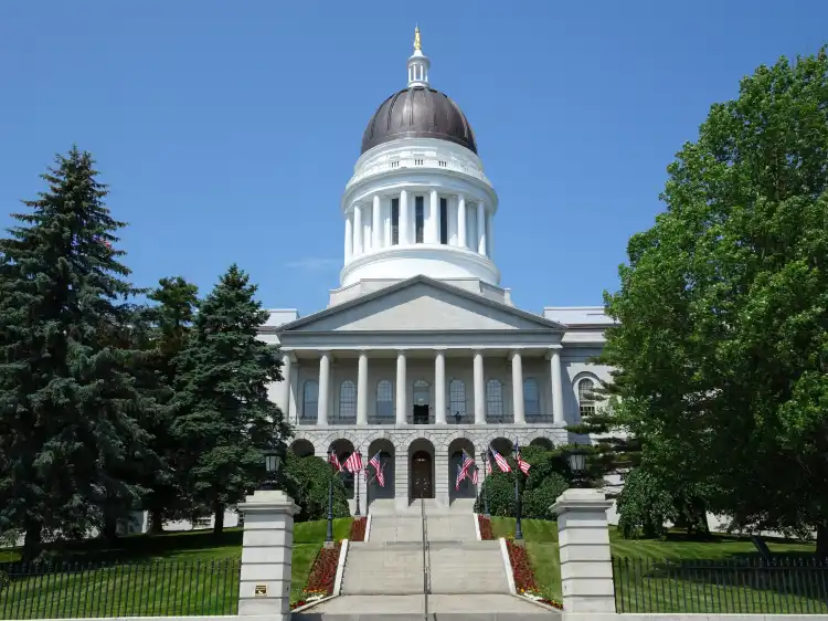 Hotels near Maine State House