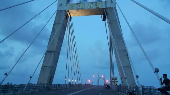 Gold Bridge Pangkal Pinang