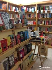 Independent Bookstore Pensiero Meridiano