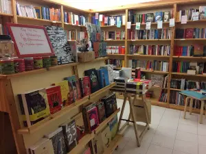Independent Bookstore Pensiero Meridiano
