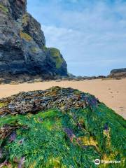 Mawgan Porth Beach