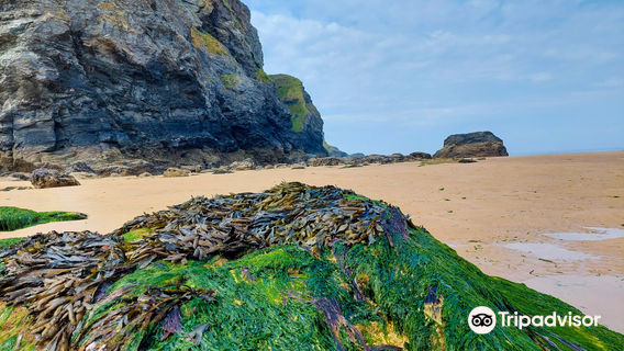 Mawgan Porth Beach