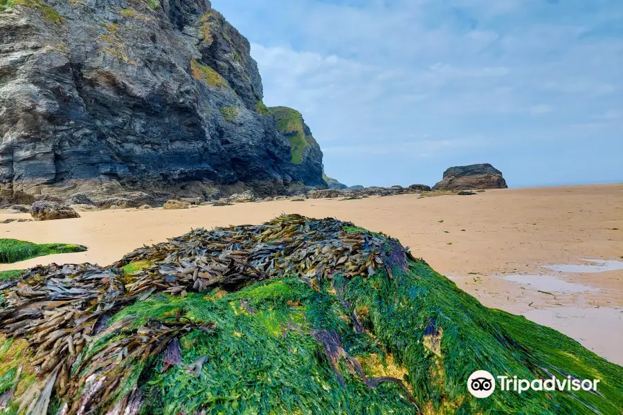 Mawgan Porth Beach