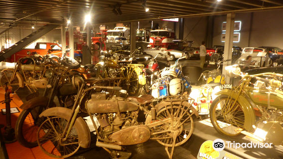 The Museum of Vehicle Evolution (MOVE)