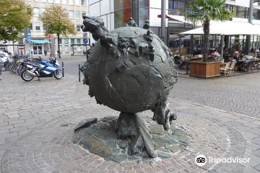 Brunnen 'Unser Planet'